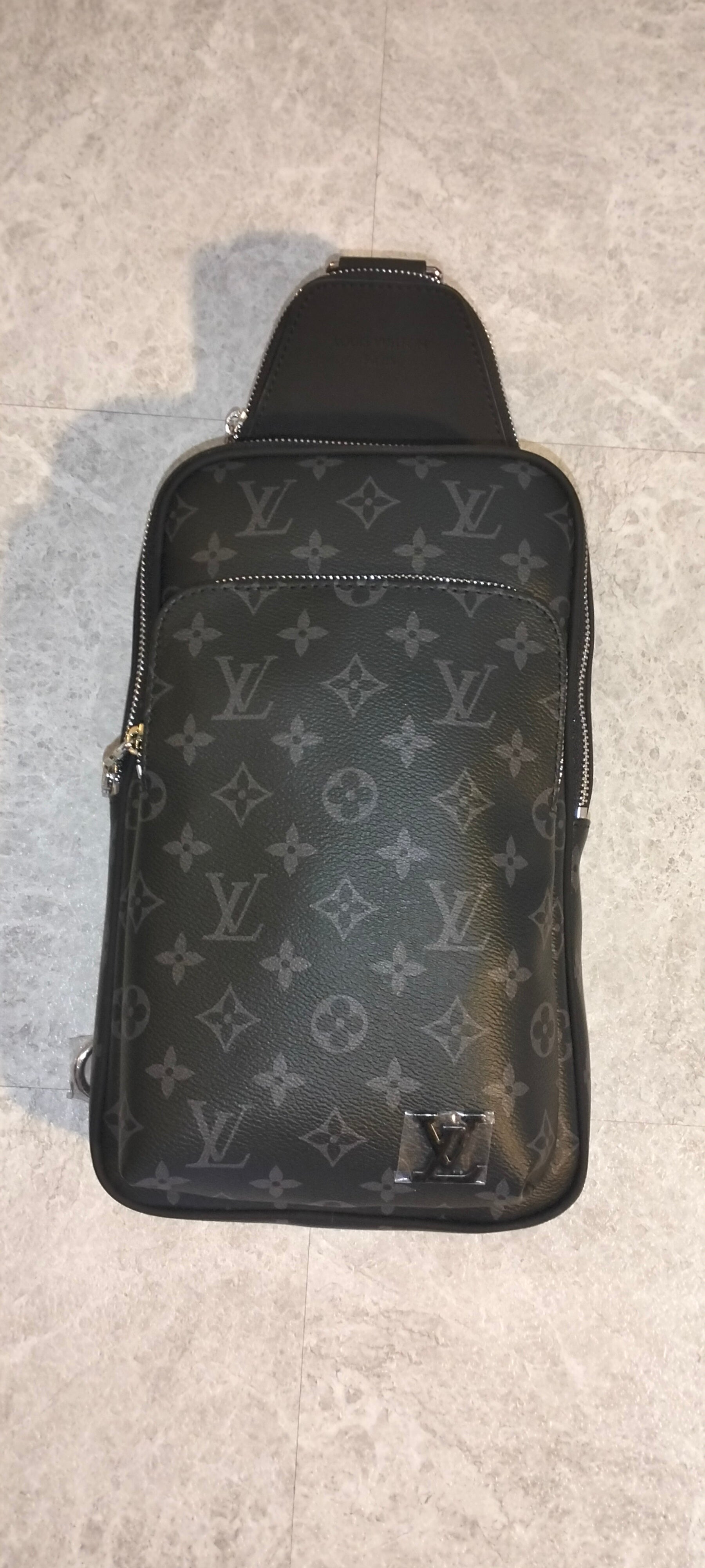 Louis Vuitton Avenue Slingbag